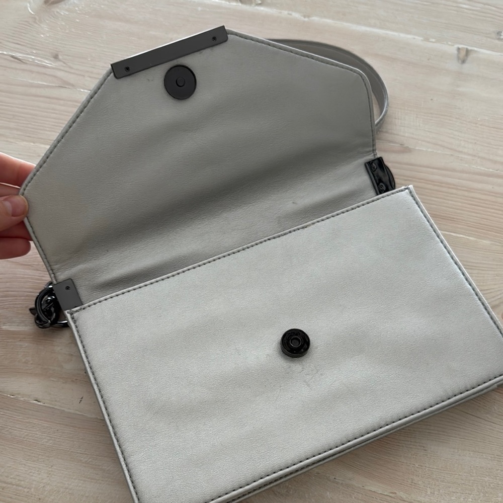 Elegant silver Chain Shoulder Bag - Picture 7 of 8